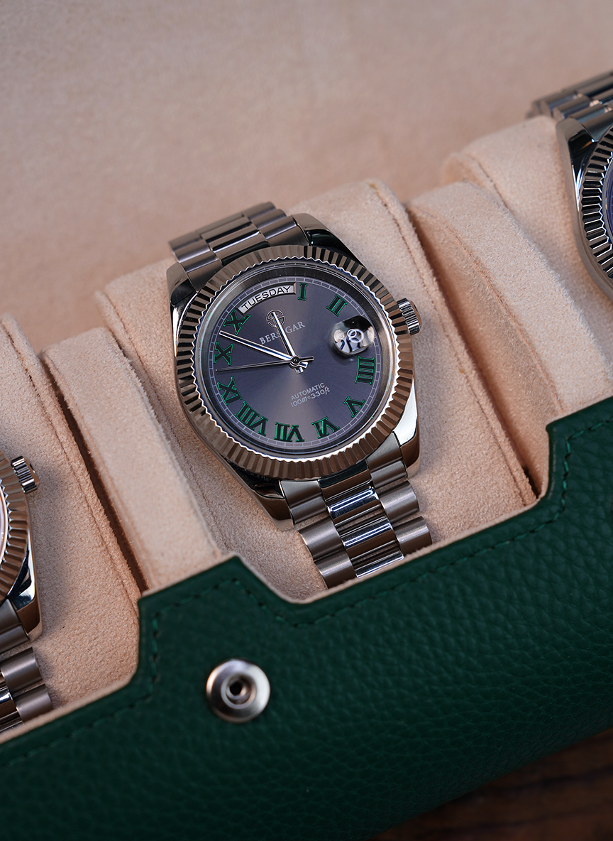 Rollo de reloj verde: Tres relojes