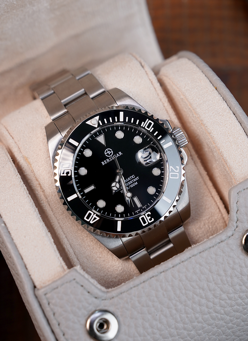 Estuche para relojes gris – Un reloj