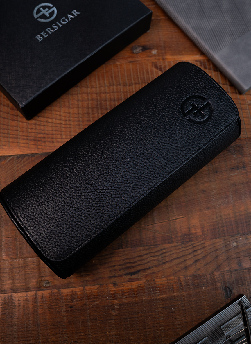 Estuche de reloj negro: tres relojes