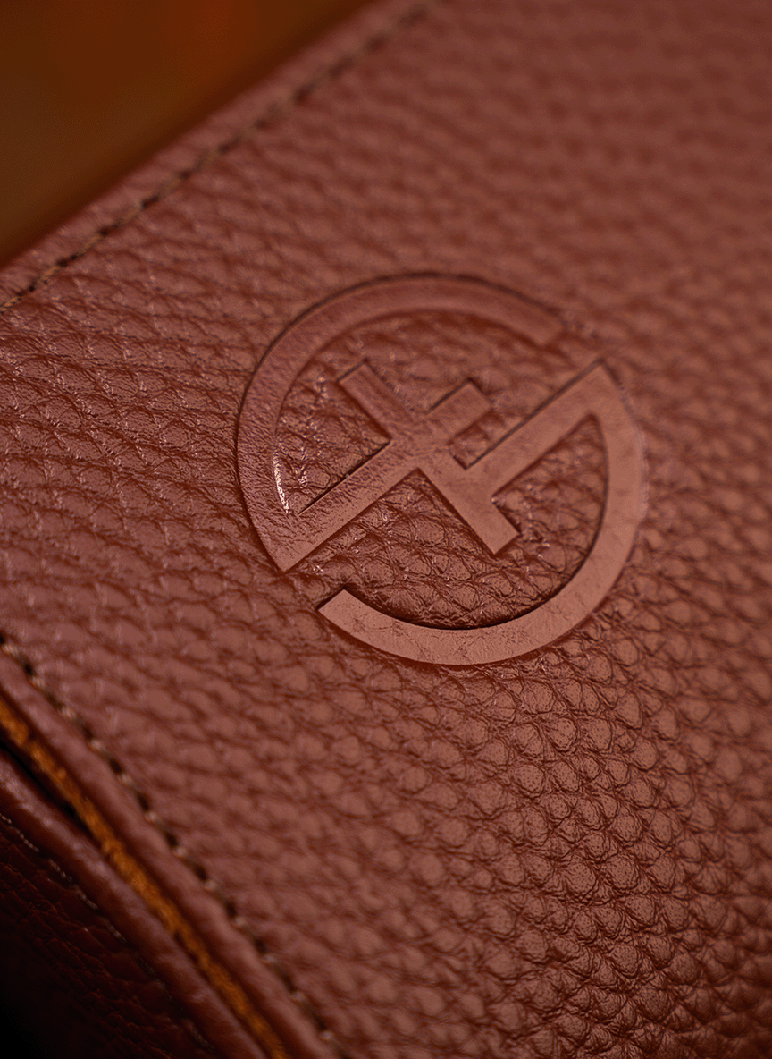 Estuche marrón para relojes: tres relojes