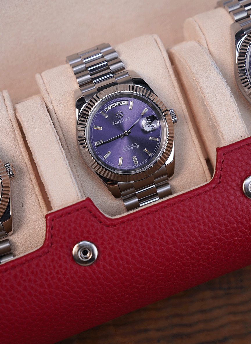 Astuccio rosso per orologi – Tre orologi