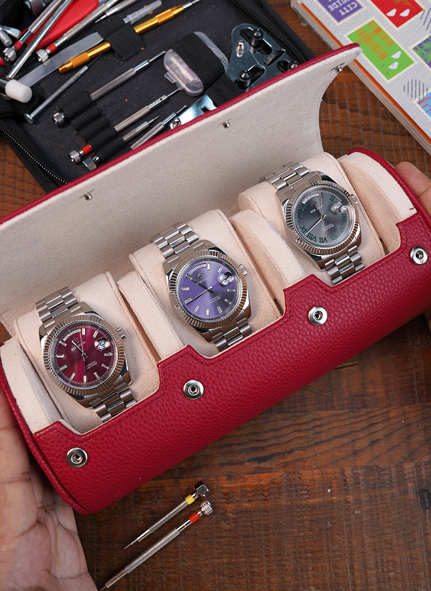 Red Watch Roll – Three Watches