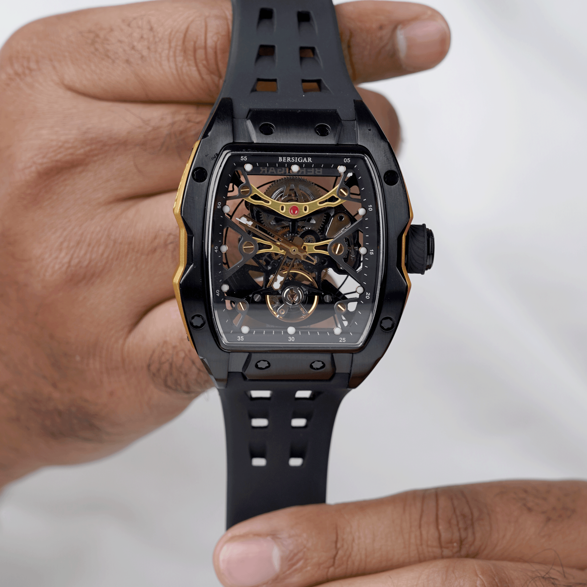 BERSIGAR RICHARDO YS018